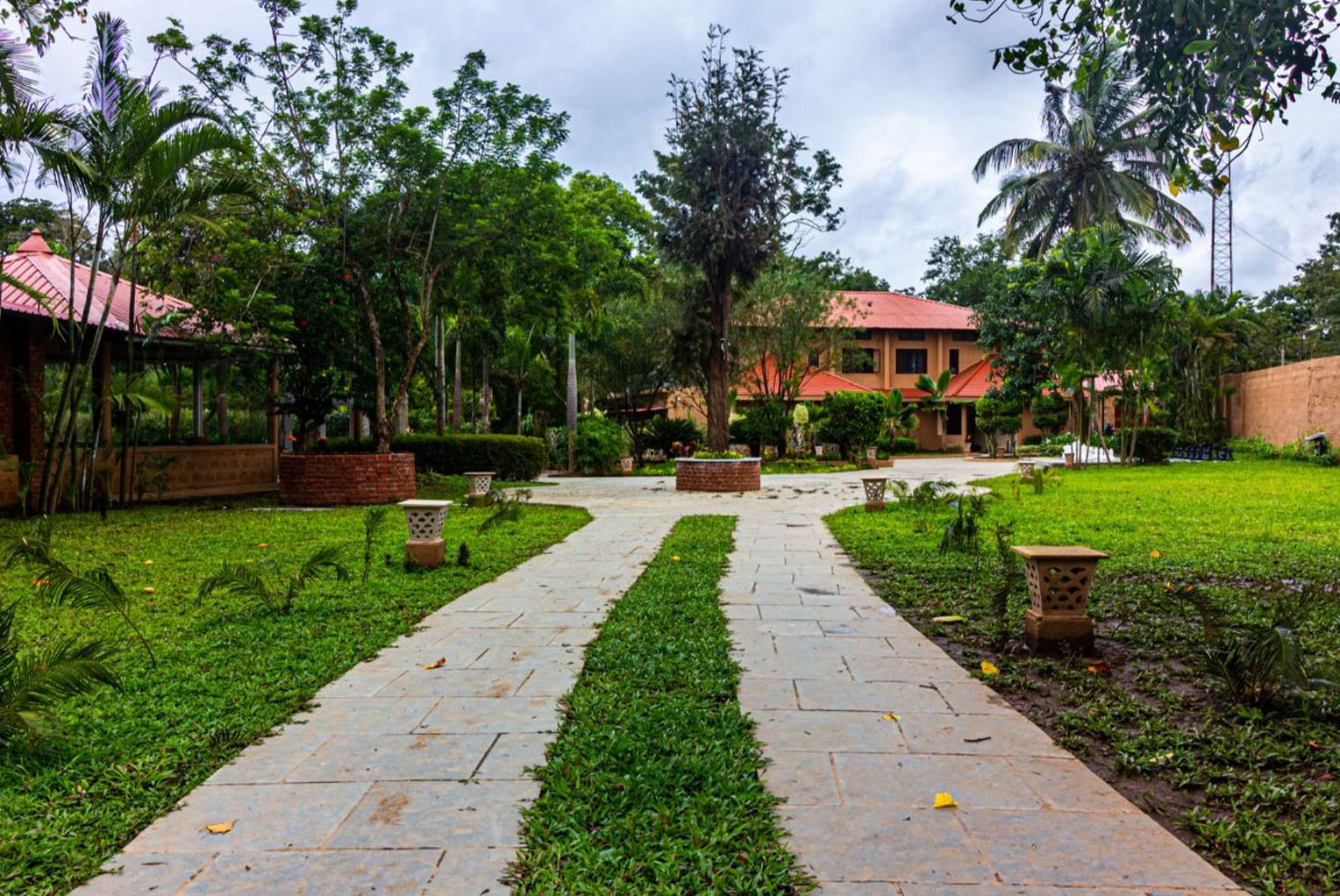 Paatlidun Resort